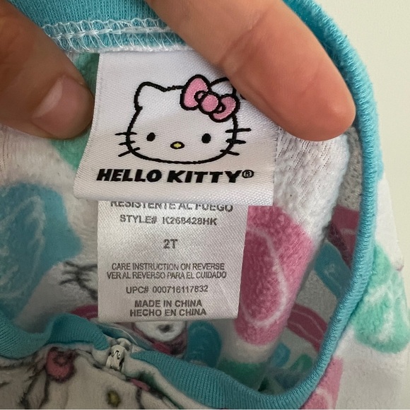 Hello Kitty Pink and Blue Toddler Girl’s Fleece Footed Pajama Sleeper-Size 2T - Picture 5 of 6